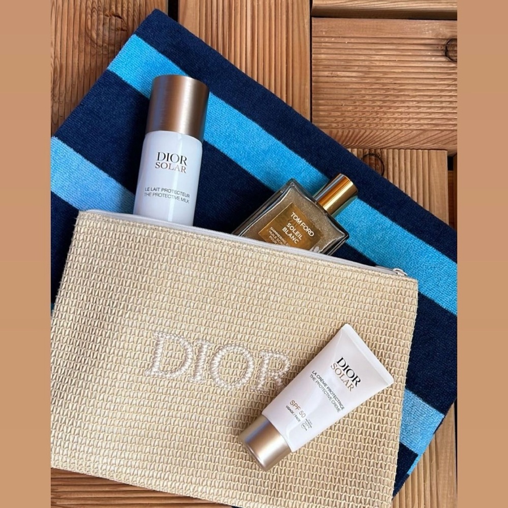 Dior Beauty Raffia Straw Large Clutch Beach Vacay Travel Woven beige Bag